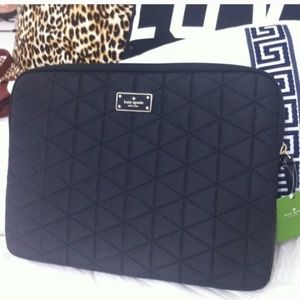 ♦️Final Brand New Kate Spade Black Quilted case